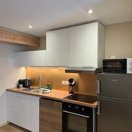Le Col Getaway Virage 4 Appartement *